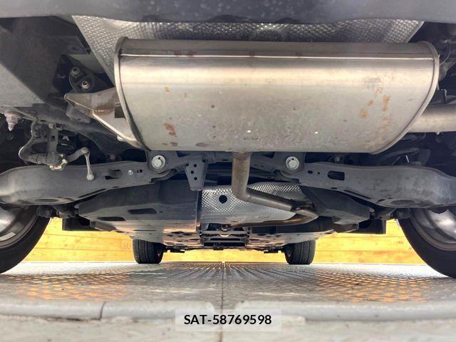 Toyota C-HR 2019-06 7216044-18