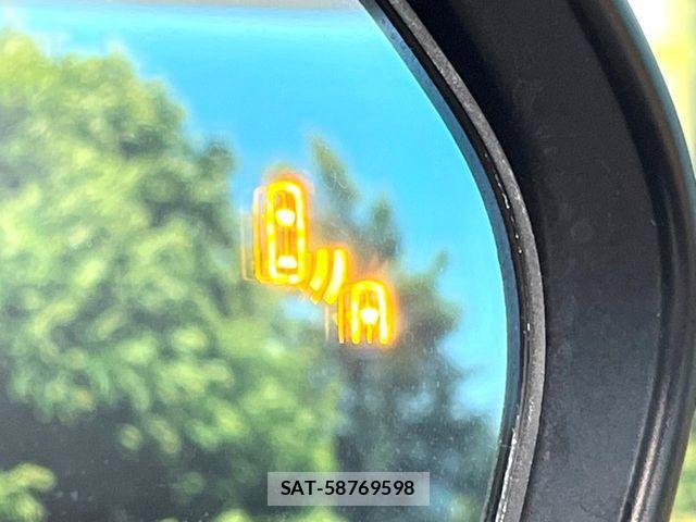 Toyota C-HR 2019-06 7216044-6