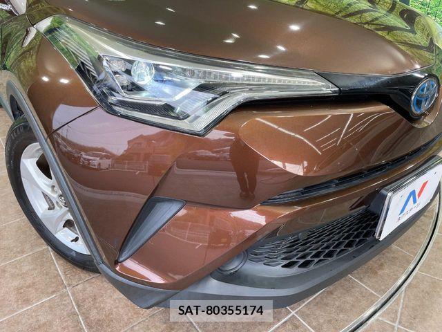 Toyota C-HR 2018-08 7216031-11