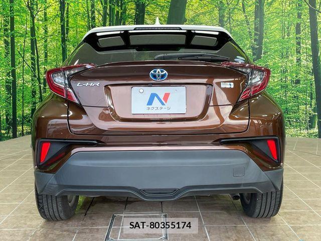 Toyota C-HR 2018-08 7216031-14