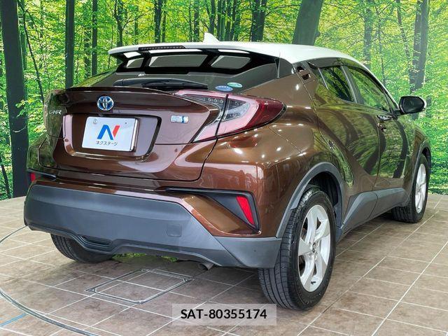 Toyota C-HR 2018-08 7216031-16