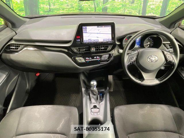 Toyota C-HR 2018-08 7216031-1