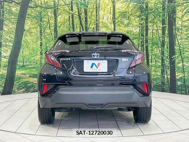 Toyota C-HR 2018-03 7216028-14