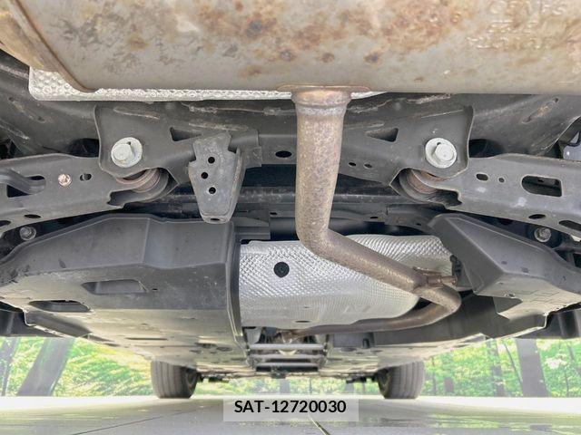 Toyota C-HR 2018-03 7216028-18