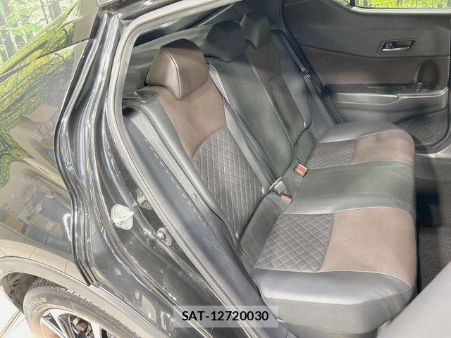 Toyota C-HR 2018-03 7216028-8