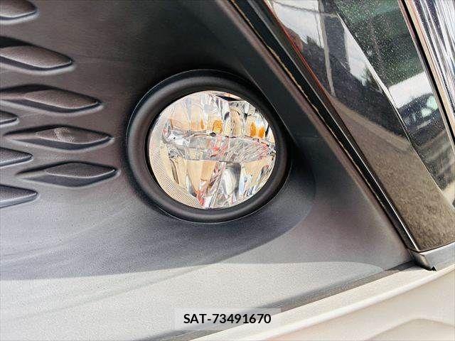 Toyota C-HR 2017-07 7216014-20
