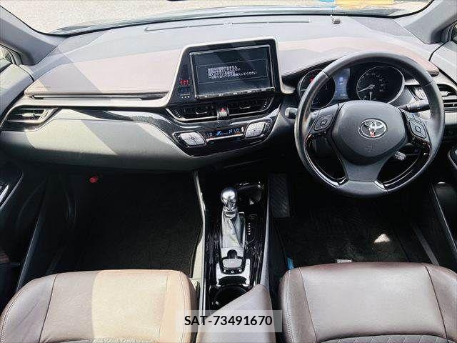 Toyota C-HR 2017-07 7216014-2