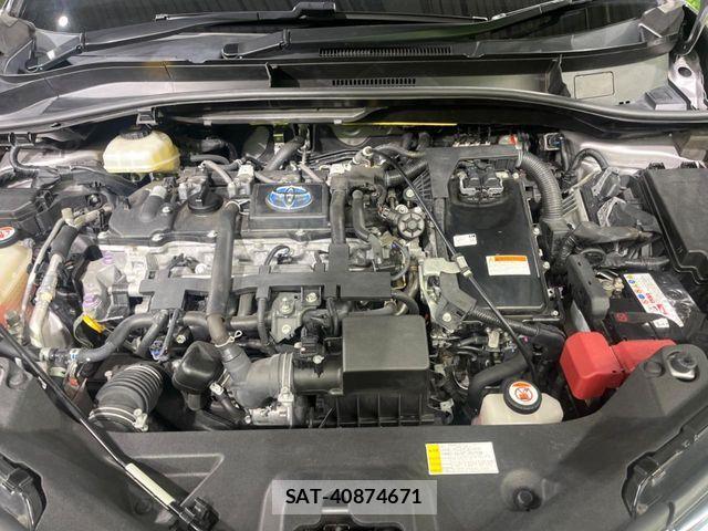 Toyota C-HR 2017-06 7250140-17