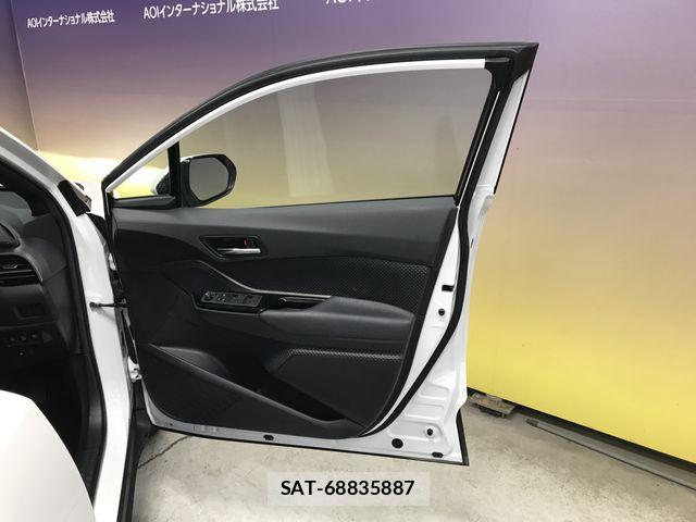 Toyota C-HR 2022-12 7250122-17