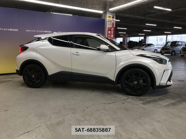 Toyota C-HR 2022-12 7250122-2