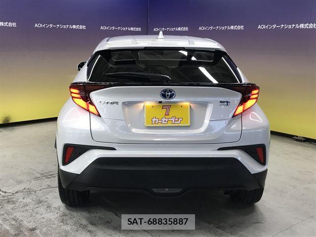 Toyota C-HR 2022-12 7250122-4