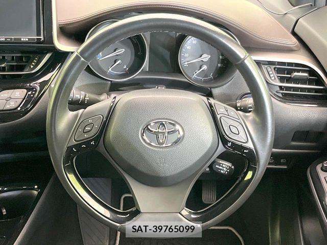 Toyota C-HR 2017-12 7250132-10