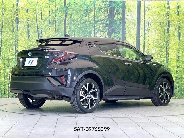 Toyota C-HR 2017-12 7250132-16
