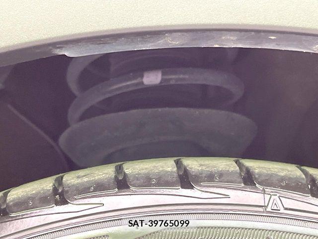 Toyota C-HR 2017-12 7250132-19