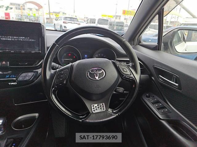 Toyota C-HR 2017-06 7250130-2