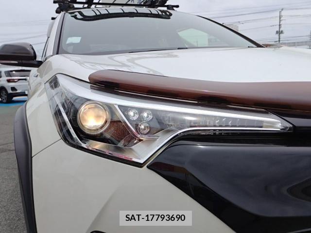 Toyota C-HR 2017-06 7250130-8
