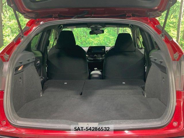 Toyota C-HR 2017-11 7250137-9