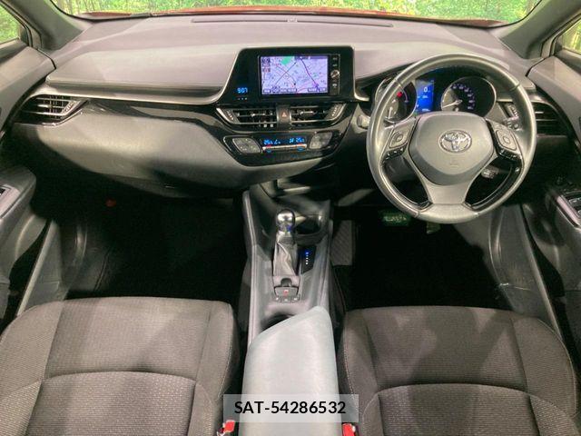 Toyota C-HR 2017-11 7250137-1