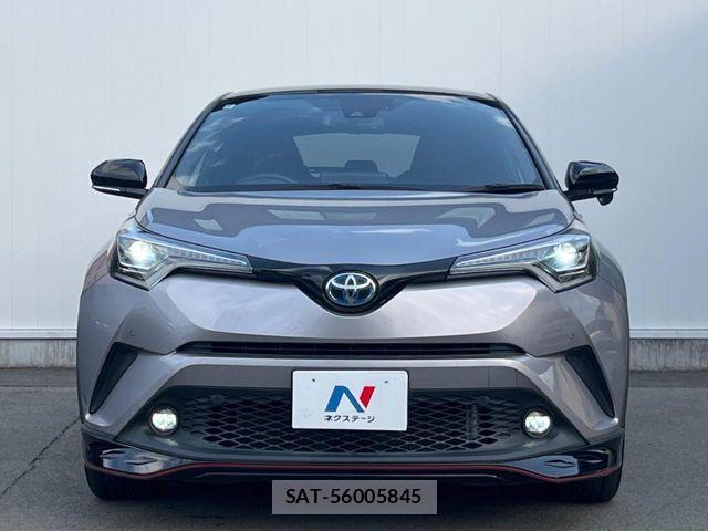 Toyota C-HR 2018-11 7250129-13
