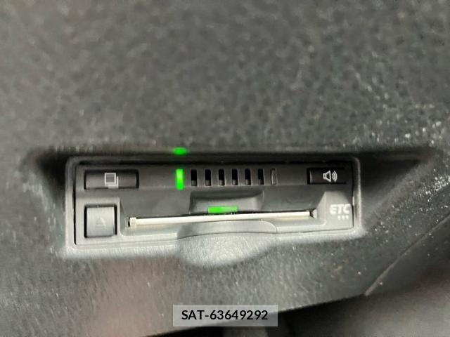 Toyota C-HR 2017-02 7250123-18