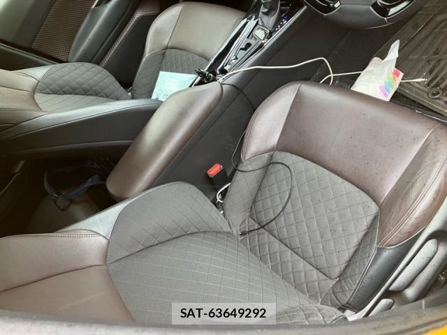 Toyota C-HR 2017-02 7250123-19