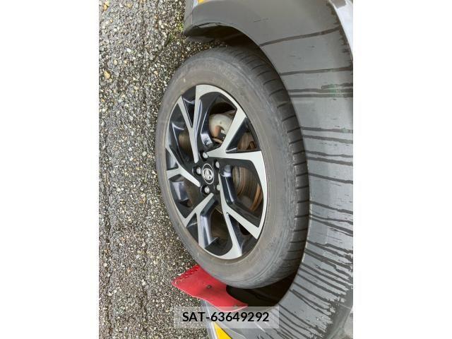 Toyota C-HR 2017-02 7250123-2