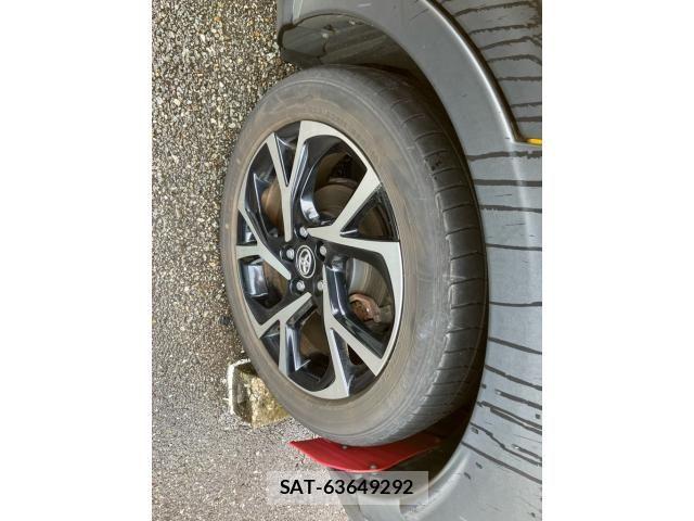 Toyota C-HR 2017-02 7250123-3