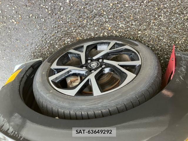 Toyota C-HR 2017-02 7250123-5