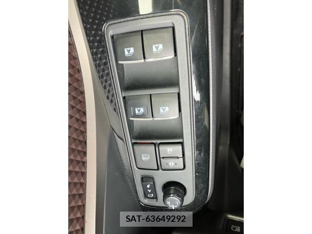 Toyota C-HR 2017-02 7250123-6