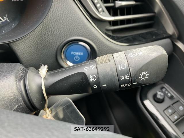 Toyota C-HR 2017-02 7250123-8