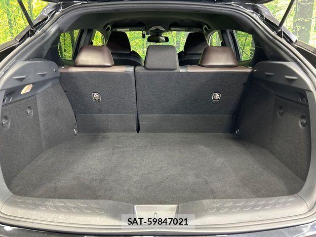Toyota C-HR 2018-03 7250131-9