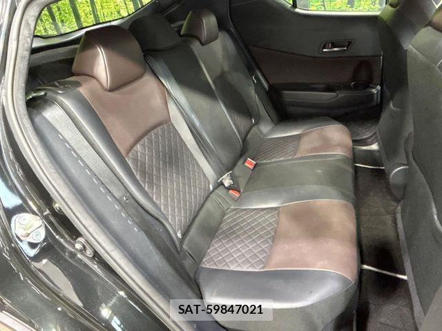 Toyota C-HR 2018-03 7250131-8