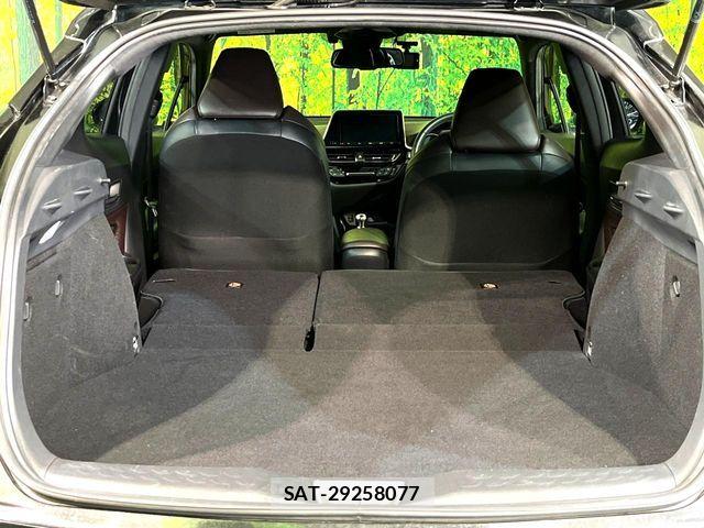 Toyota C-HR 2018-02 7271687-9