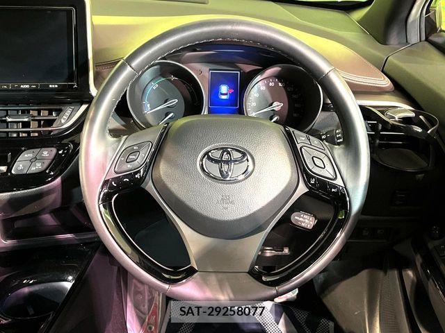 Toyota C-HR 2018-02 7271687-10