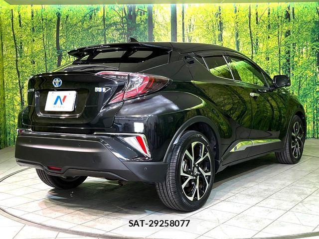 Toyota C-HR 2018-02 7271687-16