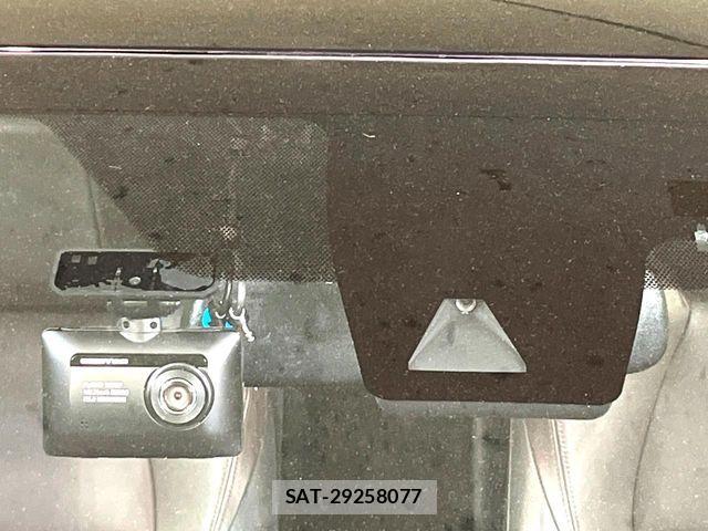 Toyota C-HR 2018-02 7271687-2
