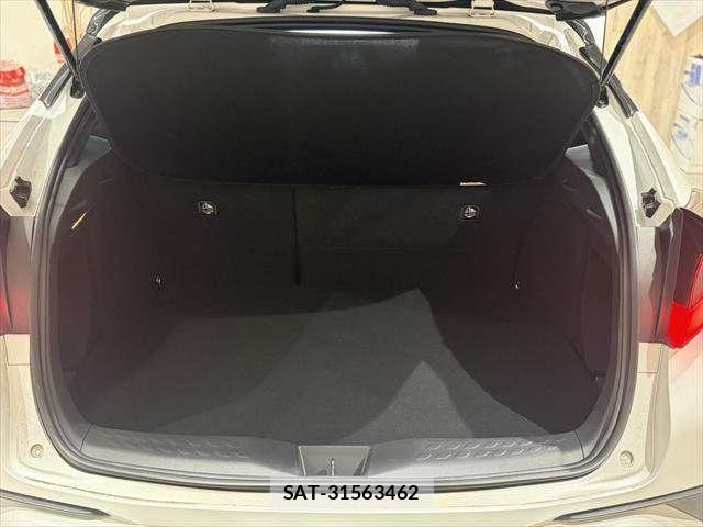 Toyota C-HR 2022-08 7271688-10