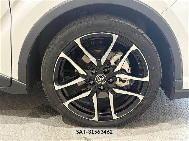 Toyota C-HR 2022-08 7271688-14