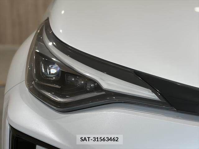 Toyota C-HR 2022-08 7271688-23