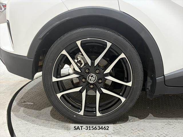 Toyota C-HR 2022-08 7271688-26