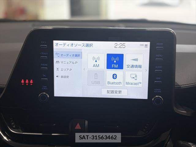 Toyota C-HR 2022-08 7271688-4
