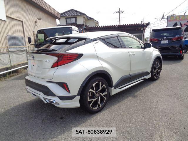 Toyota C-HR 2020-06 7326161-13