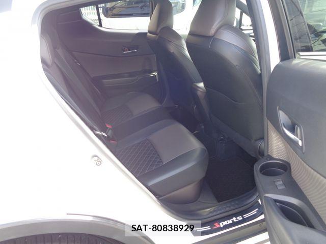 Toyota C-HR 2020-06 7326161-6