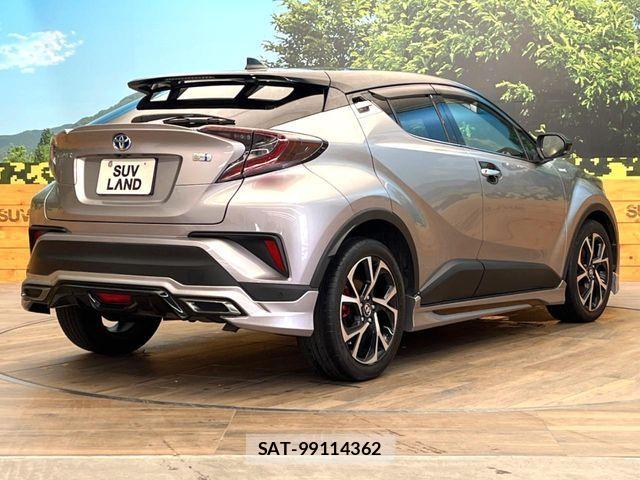 Toyota C-HR 2017-11 7326179-16
