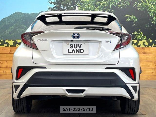 Toyota C-HR 2017-07 7326165-14