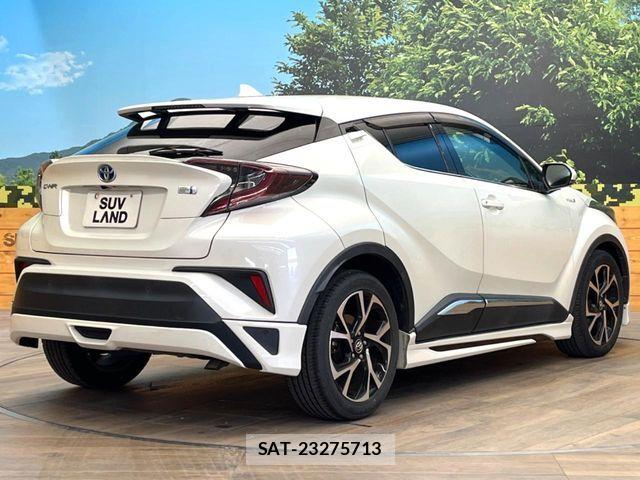 Toyota C-HR 2017-07 7326165-16