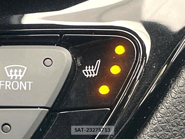 Toyota C-HR 2017-07 7326165-5