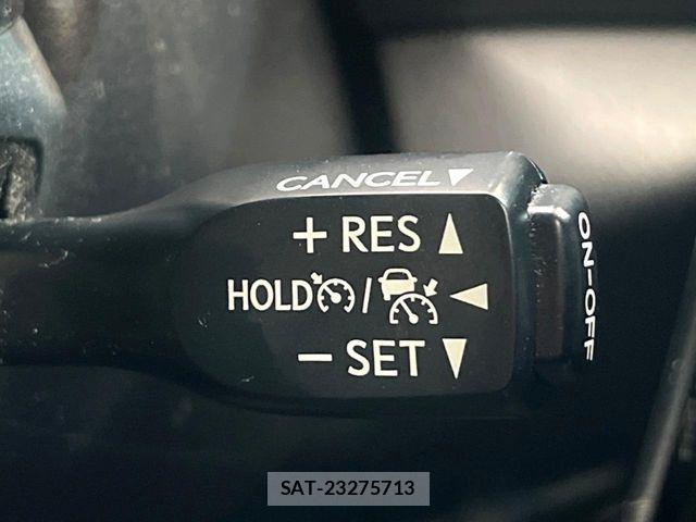 Toyota C-HR 2017-07 7326165-6