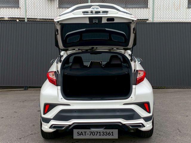 Toyota C-HR 2017-06 7326172-9