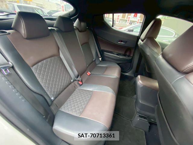 Toyota C-HR 2017-06 7326172-12
